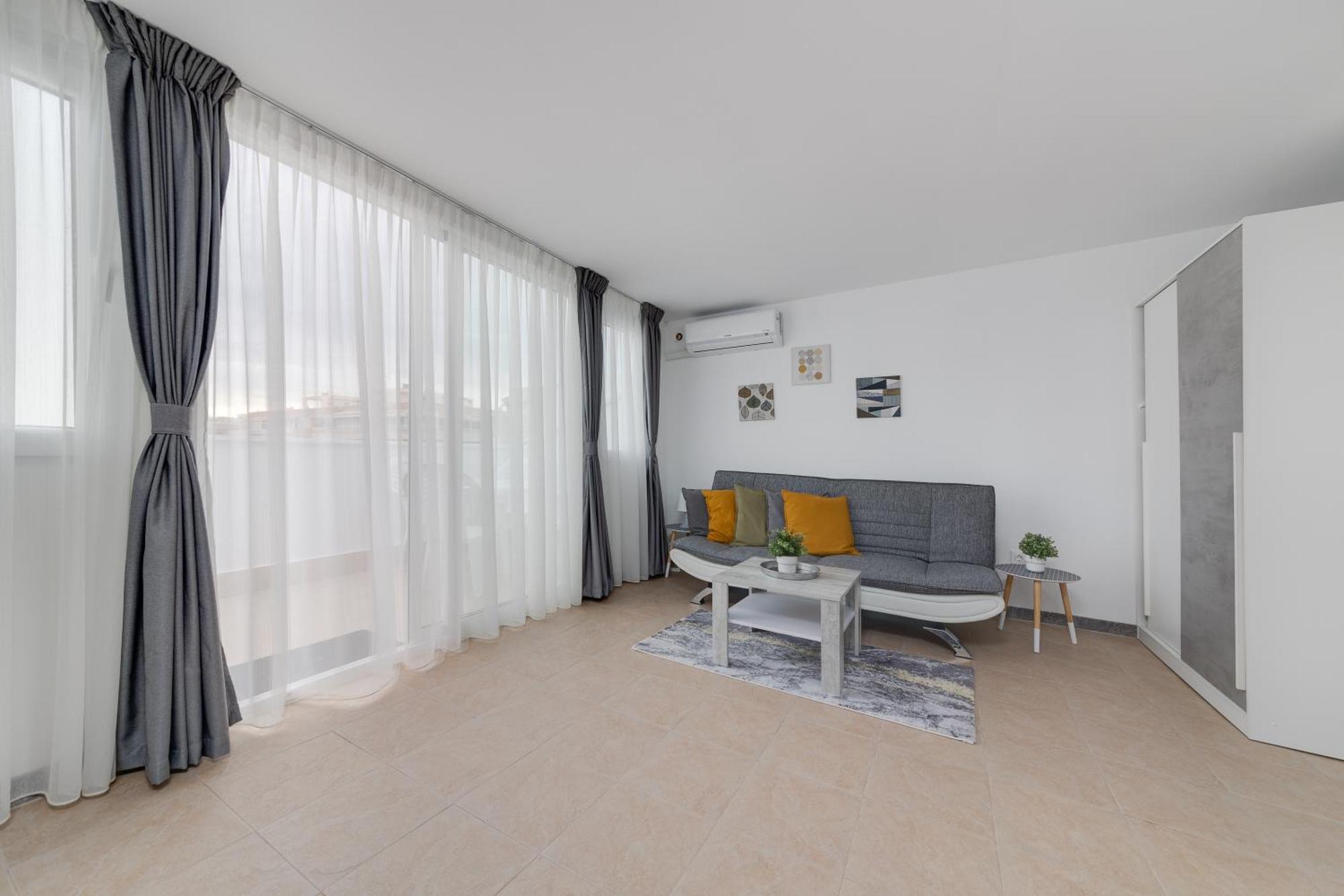 Cosy Apartment Near The Sea Torrevieja Exterior photo
