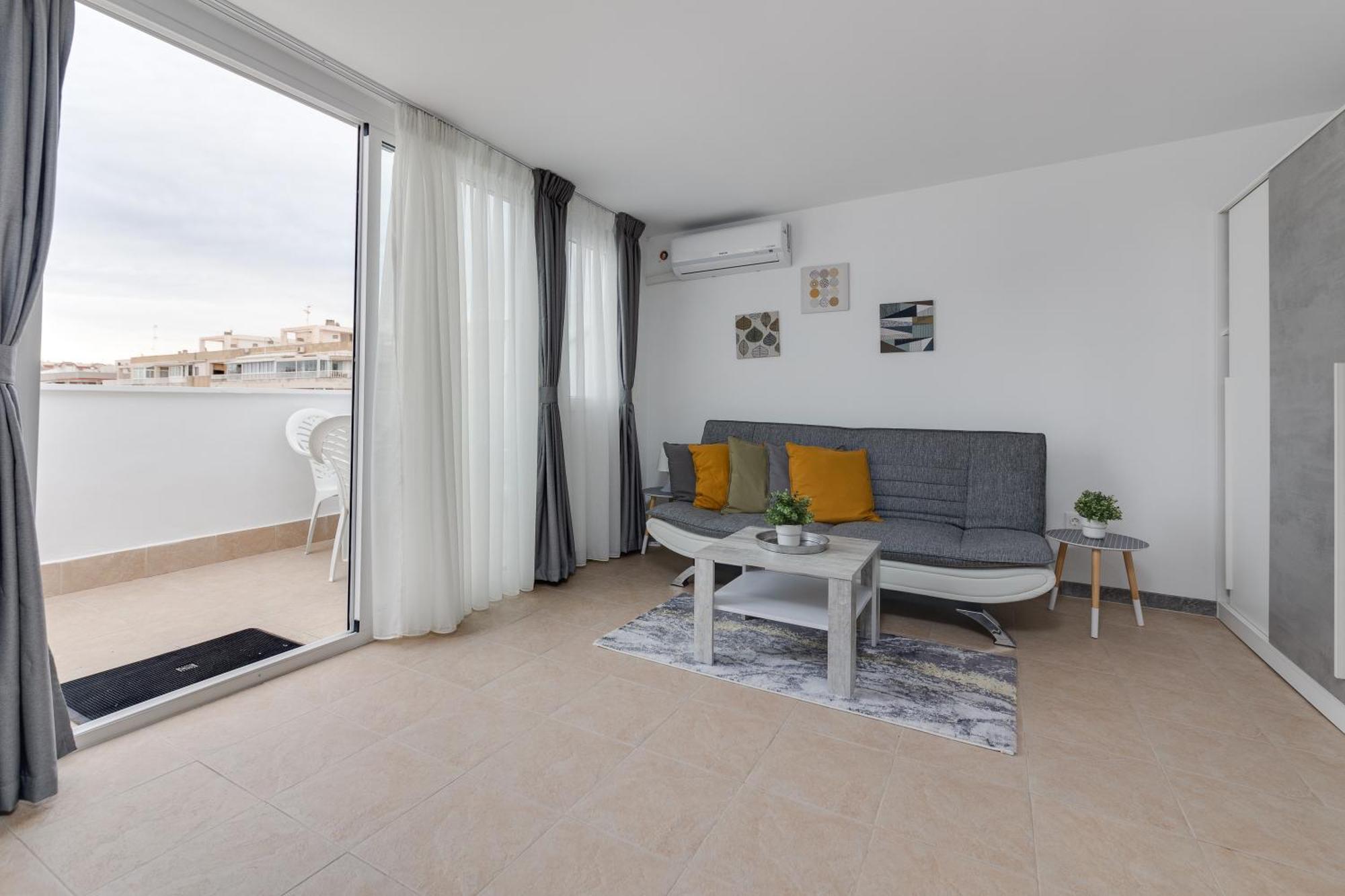 Cosy Apartment Near The Sea Torrevieja Exterior photo